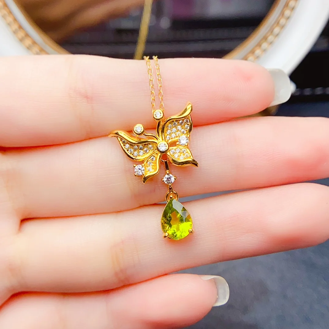6*8mm Natural Olivine Butterfly Pendant Necklace S925 Sterling Silver Certificate Fine Fashion Charm Weddings Jewelry for Women
6*8mm Natural Olivine Butterfly Pendant Necklace S925 Sterling Silver Certificate Fine Fashion Charm Weddings Jewelry for Women