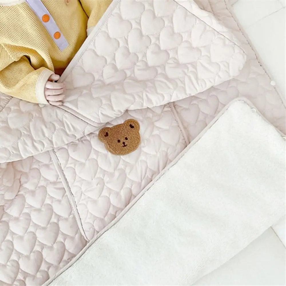 Cartoon Bear Baby Stroller Blanket Thicken Windproof Infant Hooded Cloak Comfortable Soft Newborn Swaddle Wrap Autumn
Cartoon Bear Baby Stroller Blanket Thicken Windproof Infant Hooded Cloak Comfortable Soft Newborn Swaddle Wrap Autumn