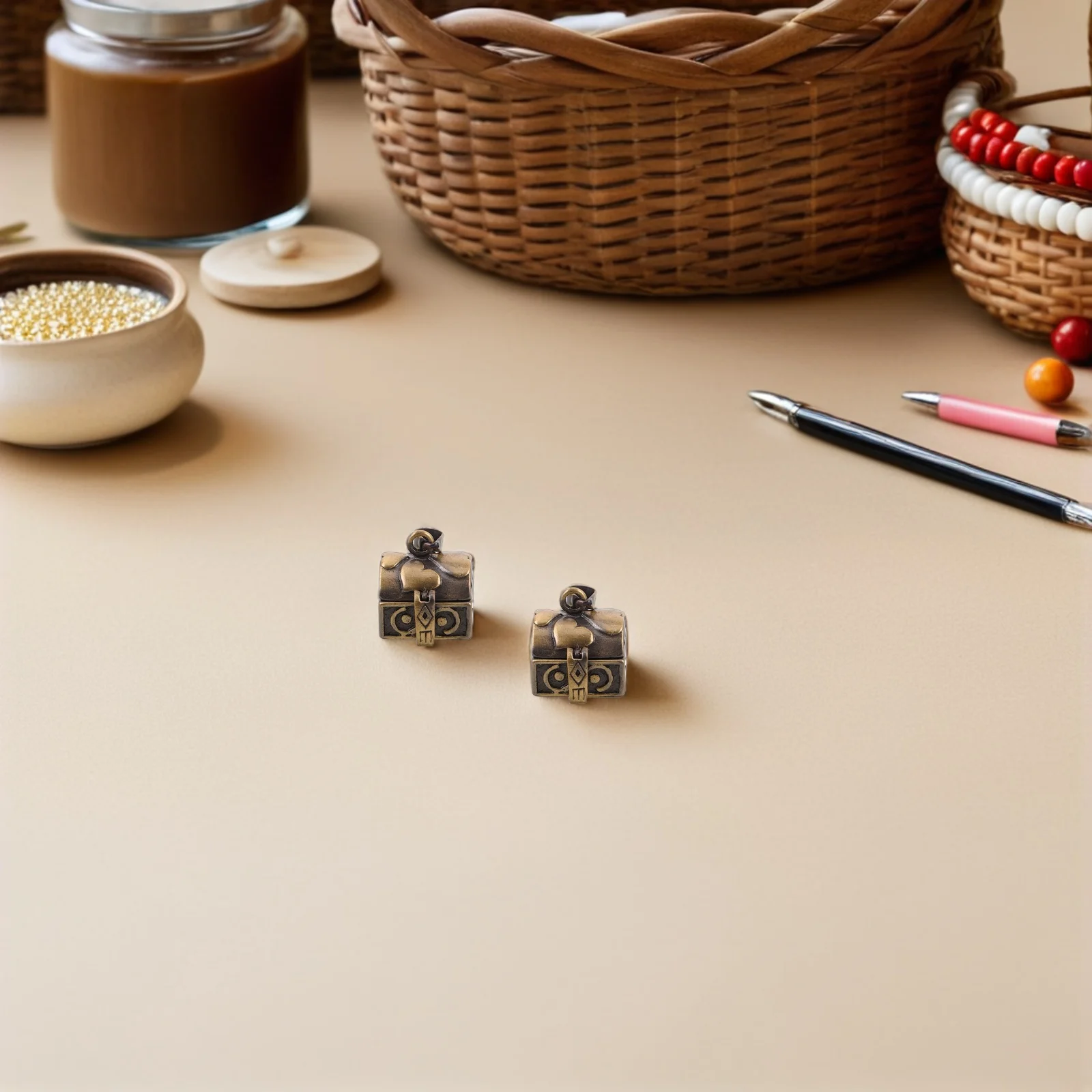 3pcs Vintage Copper Pendant Jewelry Making Charms Openable Box Necklaces Retro Treasure Chest Diy Bracelet Accessories
3pcs Vintage Copper Pendant Jewelry Making Charms Openable Box Necklaces Retro Treasure Chest Diy Bracelet Accessories