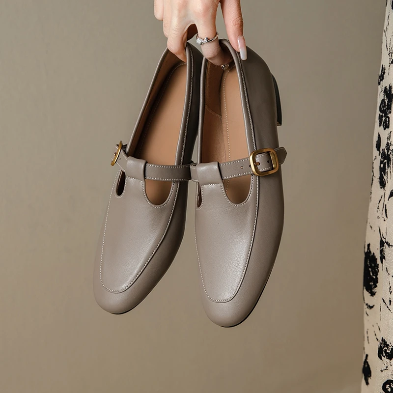 Women's New Spring and Autumn Genuine Leather Cowhide Metal Belt Buckle Low Heel Mary Jane Shoes Fashion Single Shoes
Women's New Spring and Autumn Genuine Leather Cowhide Metal Belt Buckle Low Heel Mary Jane Shoes Fashion Single Shoes