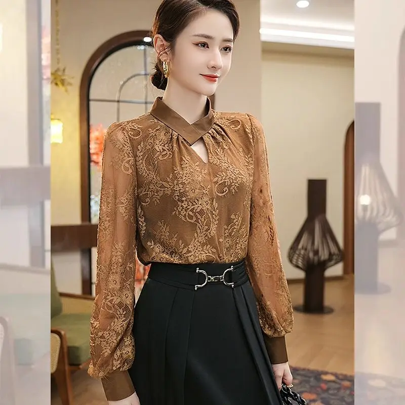 Spring Autumn New Fashion V-neck Long Sleeve Shirts Women's Clothing Shirring Hollow Out Lace Pullovers Breathable Thin Blouses
Spring Autumn New Fashion V-neck Long Sleeve Shirts Women's Clothing Shirring Hollow Out Lace Pullovers Breathable Thin Blouses