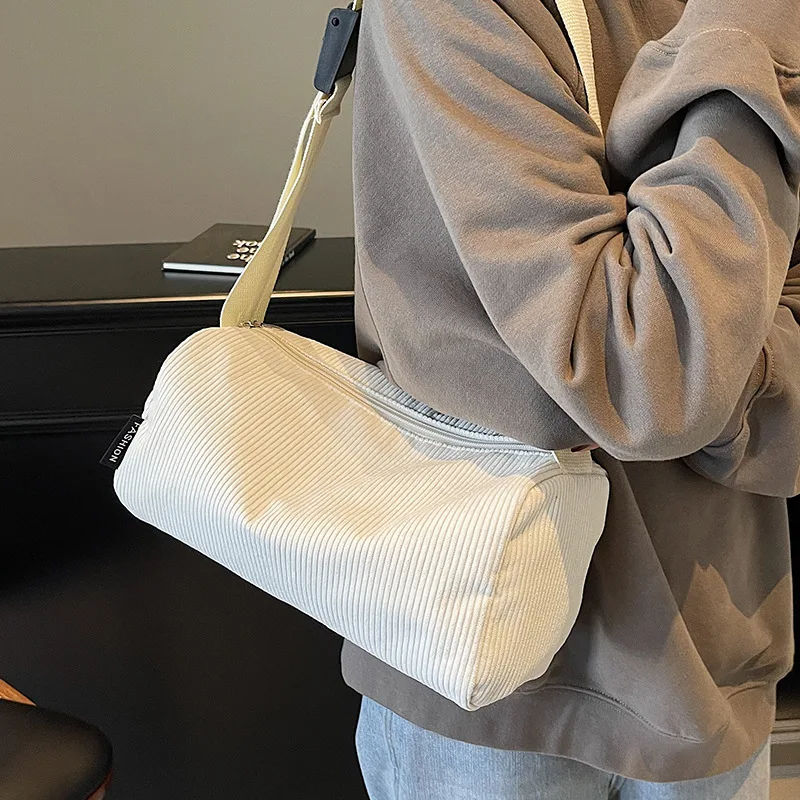 Вельветовая универсальная модная женская сумка через плечо, сумки на плечо, кошелек и сумки, дизайнерские сумки Сумка Женская Bolsos Mujer
Вельветовая универсальная модная женская сумка через плечо, сумки на плечо, кошелек и сумки, дизайнерские сумки Сумка Женская Bolsos Mujer