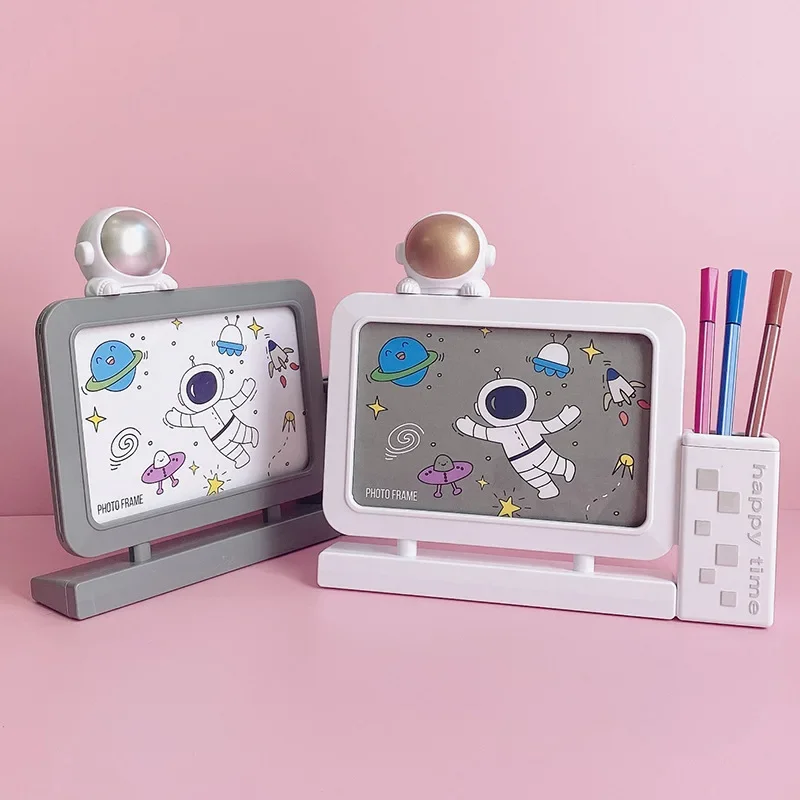 Astronaut Pen Holder Picture Frame,Cartoon Baby Picture Frame,Student Photo Frame,Creative Office Table Study Decoration,6 Inch
Astronaut Pen Holder Picture Frame,Cartoon Baby Picture Frame,Student Photo Frame,Creative Office Table Study Decoration,6 Inch