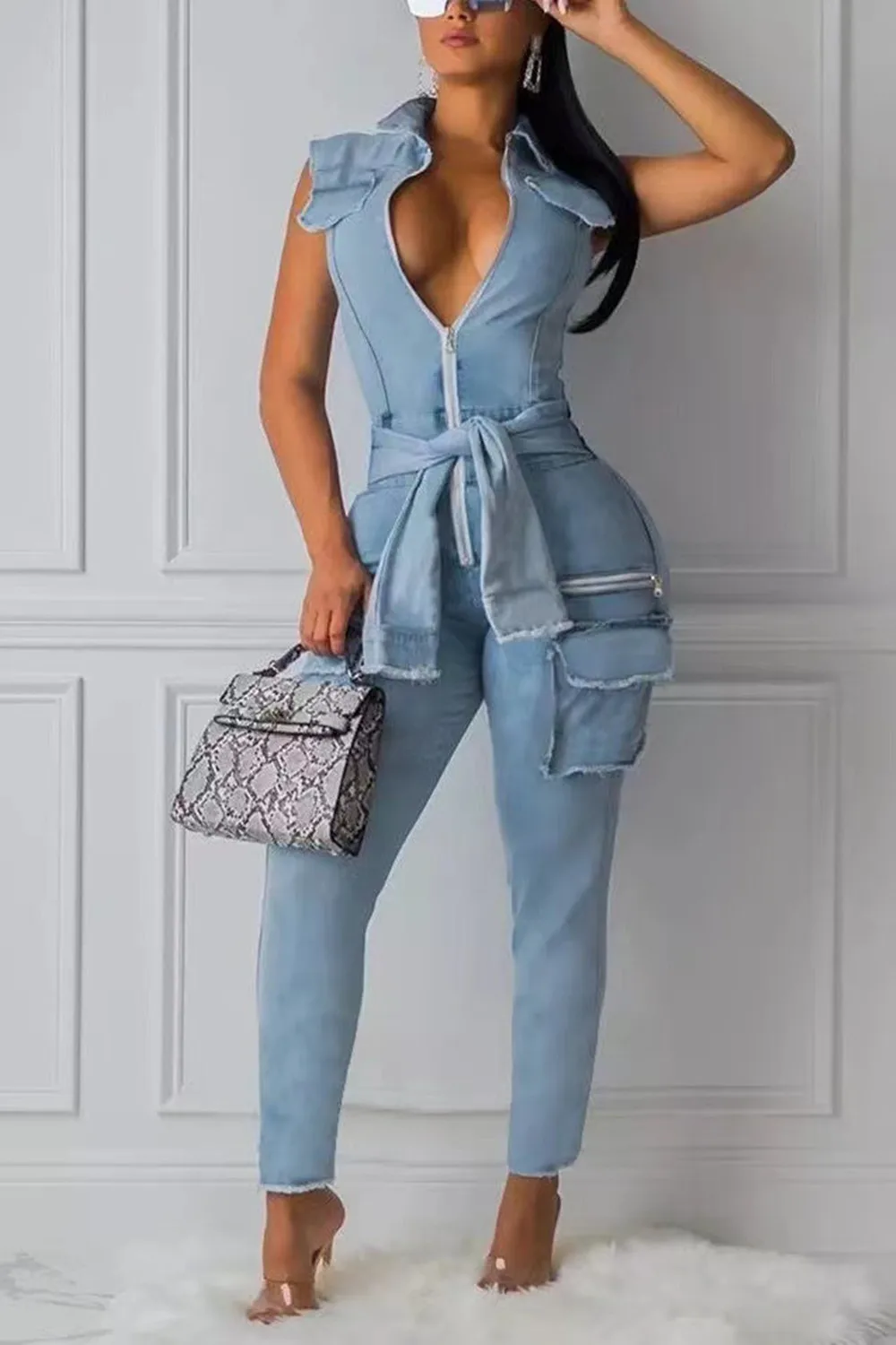 Summer New Women's Denim Rompers 2024 Sleeveless Lapel Slim-Fit Comfortable Street Can Wear Solid Color Ladies Rompers
Summer New Women's Denim Rompers 2024 Sleeveless Lapel Slim-Fit Comfortable Street Can Wear Solid Color Ladies Rompers