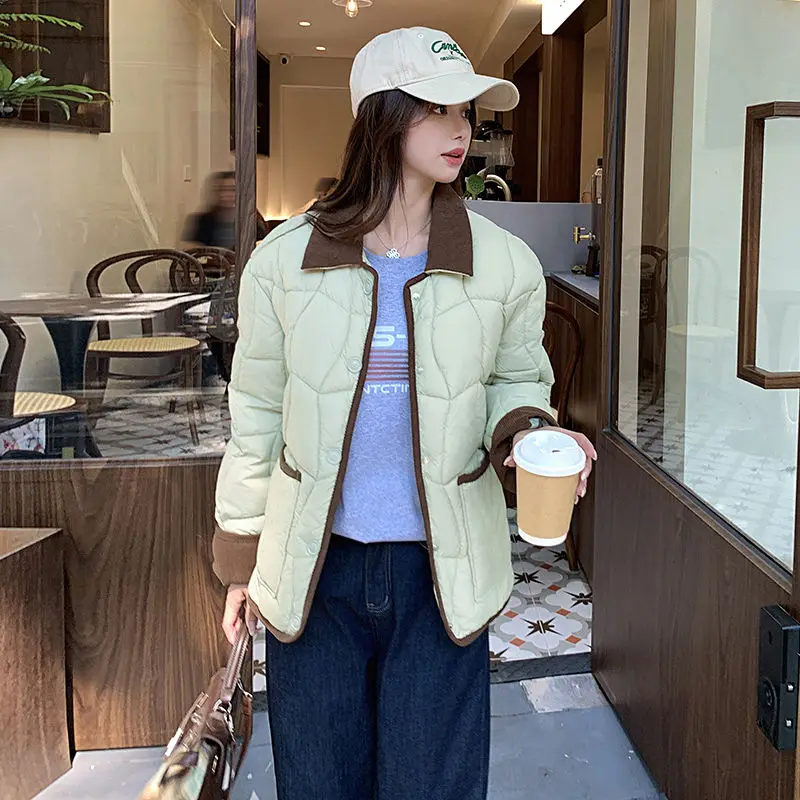 Autumn and Winter Fashion New Women's Elegant Loose Single Breasted Pie Overcomes Collar Diamond Grid Thickened Warm Sweater
Autumn and Winter Fashion New Women's Elegant Loose Single Breasted Pie Overcomes Collar Diamond Grid Thickened Warm Sweater