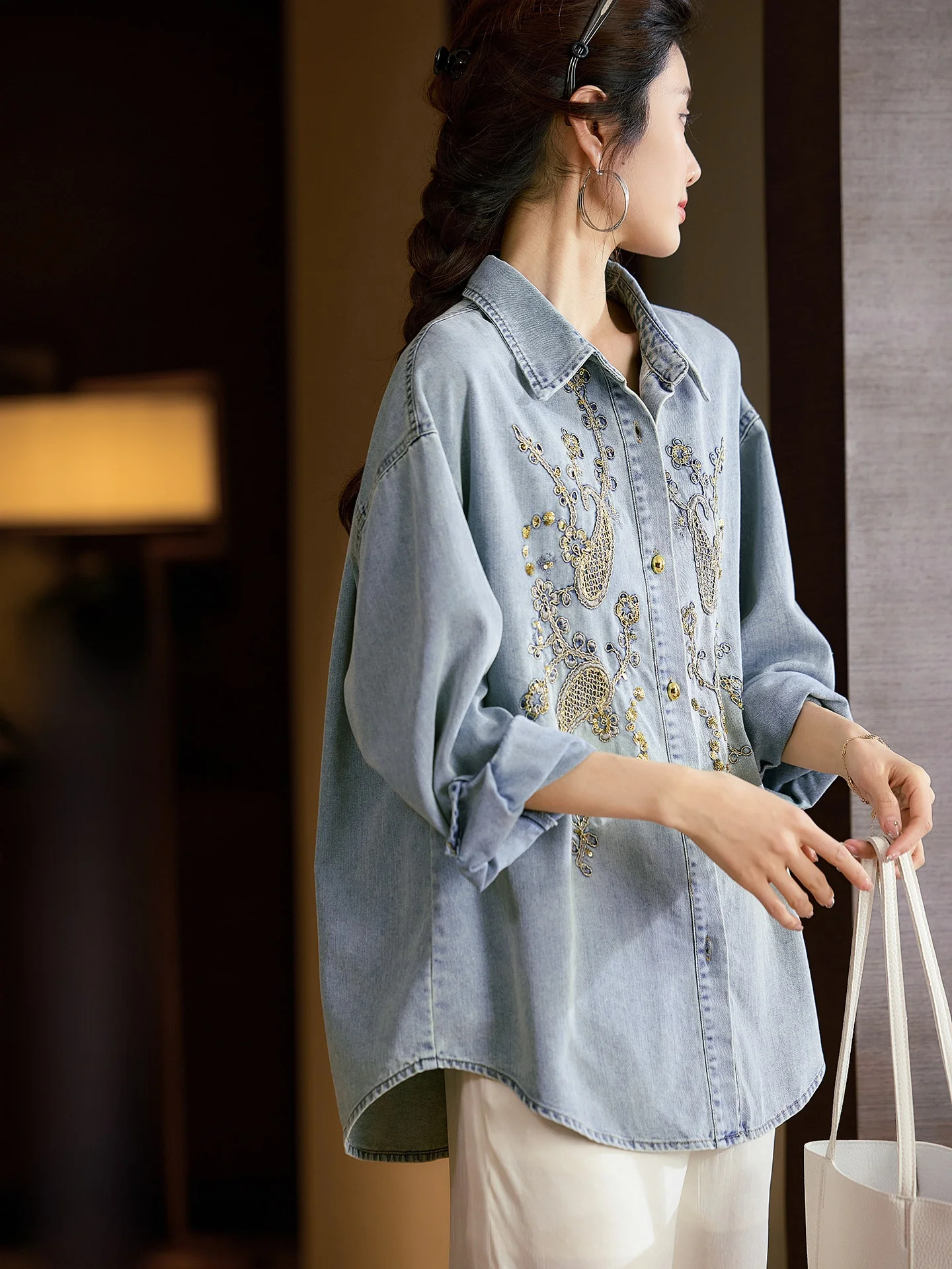 Street Style Embroidered Denim Long Sleeve Shirt Women's Open Cardigan Top Large Size European Goods Spring New Arrival
Street Style Embroidered Denim Long Sleeve Shirt Women's Open Cardigan Top Large Size European Goods Spring New Arrival