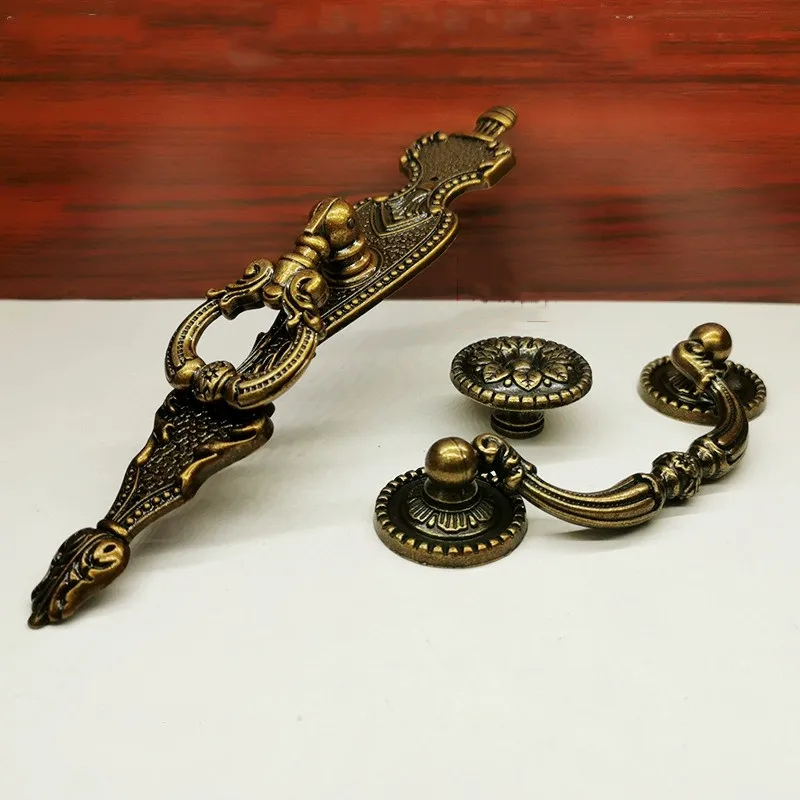 76mm American Retro Shabby Chest of Drawers Pull Antique Bronze Cabinet Dresser Cupboard Wardrobe Shoe Cabinet Handle Knob 3"
76mm American Retro Shabby Chest of Drawers Pull Antique Bronze Cabinet Dresser Cupboard Wardrobe Shoe Cabinet Handle Knob 3"