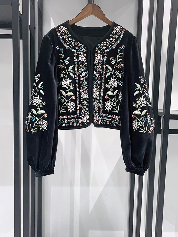 Faionable Bla Velvet Jaet with Embroidered Floral Design round Ne Super ort Women's Outerwear French Sle Stand...
Faionable Bla Velvet Jaet with Embroidered Floral Design round Ne Super ort Women's Outerwear French Sle Stand...