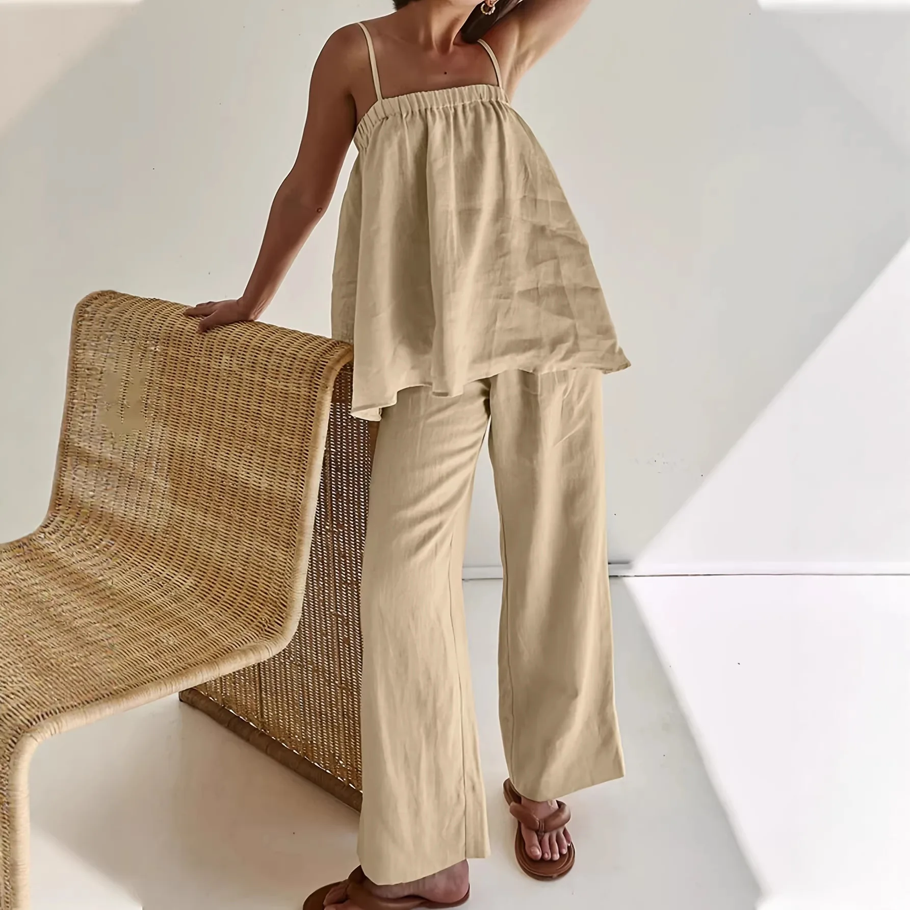 2026 Spring European American Cross-Border Comfortable Casual Backless Sleeveless Vest And Wide-Leg Pants Two-Piece Set
2026 Spring European American Cross-Border Comfortable Casual Backless Sleeveless Vest And Wide-Leg Pants Two-Piece Set