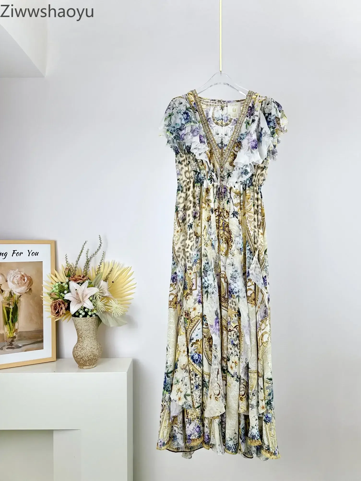 High Quality Autumn Women Fashion Runway Designer 100% Silk Flower Printed V-Neck Bohemian Ruffles Sleeve Multi-layer Dress
High Quality Autumn Women Fashion Runway Designer 100% Silk Flower Printed V-Neck Bohemian Ruffles Sleeve Multi-layer Dress