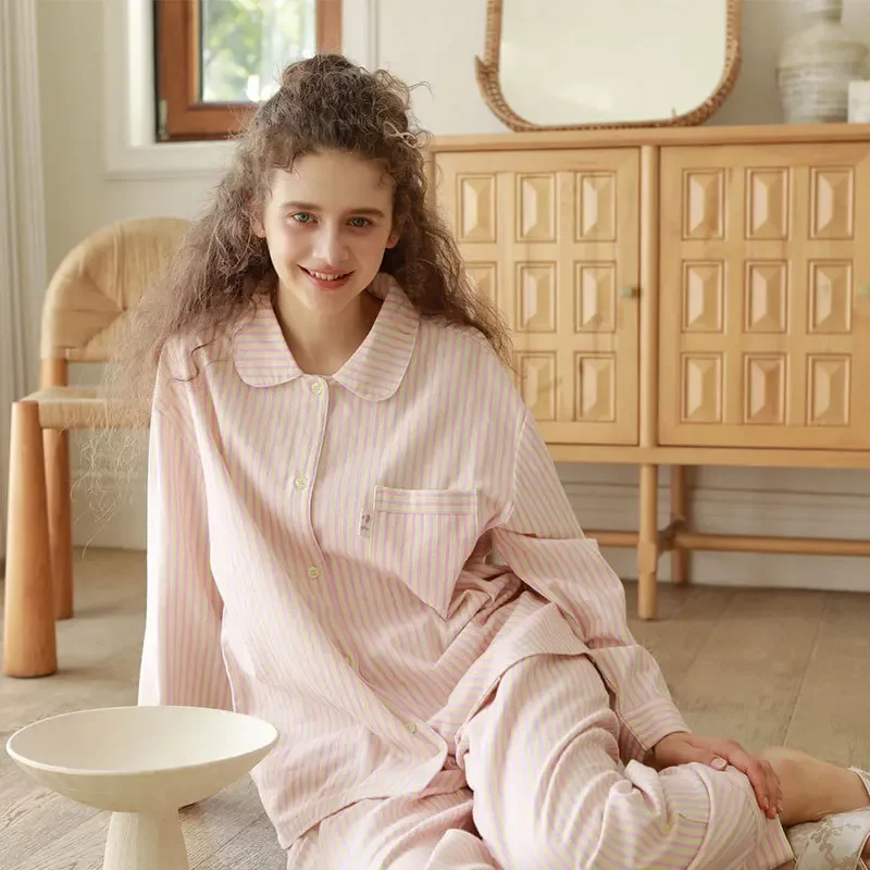 Женский полосатый пижамный комплект из двух предметов, хлопковая одежда для сна в корейском стиле, милая одежда для сна с вышивкой медведя, домашняя одежда на пуговицах в консервативном стиле
Женский полосатый пижамный комплект из двух предметов, хлопковая одежда для сна в корейском стиле, милая одежда для сна с вышивкой медведя, домашняя одежда на пуговицах в консервативном стиле