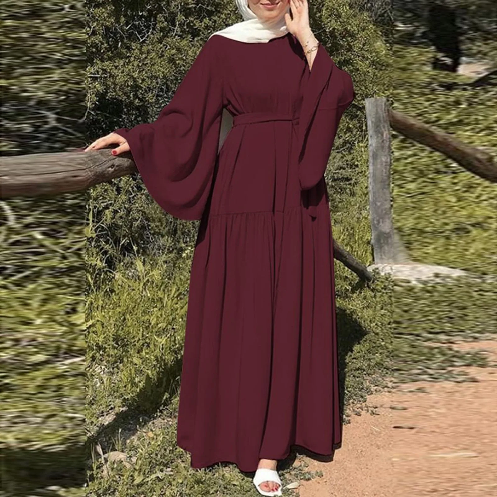 Solid Muslim Fashion Islamic Dress Women's Vintage Turkey Abaya Robe Long Sleeve O Neck Pleated Loose Clothing 2025
Solid Muslim Fashion Islamic Dress Women's Vintage Turkey Abaya Robe Long Sleeve O Neck Pleated Loose Clothing 2025