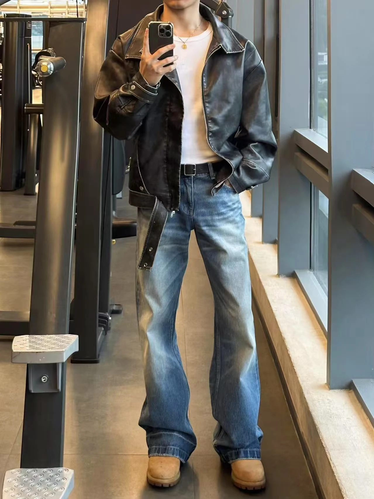 Cleanfit Men's And Women's Straight Leg Jeans Loose Fit Casual Bootcut Denim Pants High Waist Long Trousers Ice Blue Wash
Cleanfit Men's And Women's Straight Leg Jeans Loose Fit Casual Bootcut Denim Pants High Waist Long Trousers Ice Blue Wash