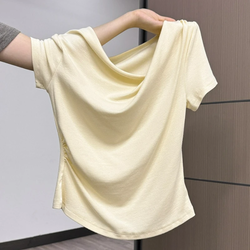 Gentle Pleated Irregular One-shoulder Off-the-shoulder Short-sleeved T-shirt for Women New Summer 2026 Fashion Niche Design Top
Gentle Pleated Irregular One-shoulder Off-the-shoulder Short-sleeved T-shirt for Women New Summer 2026 Fashion Niche Design Top