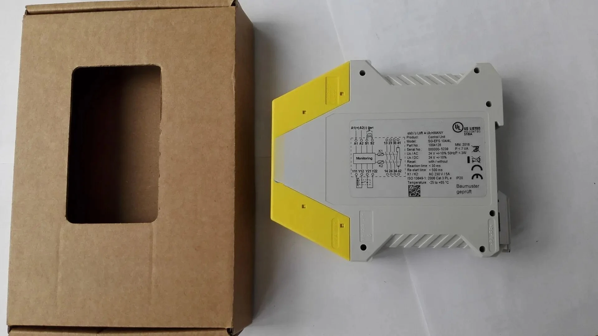 1 шт. Новый оригинальный контроллер безопасности SG-EFS 104/4L с защитным контактным элементом. В наличии.
1 шт. Новый оригинальный контроллер безопасности SG-EFS 104/4L с защитным контактным элементом. В наличии.