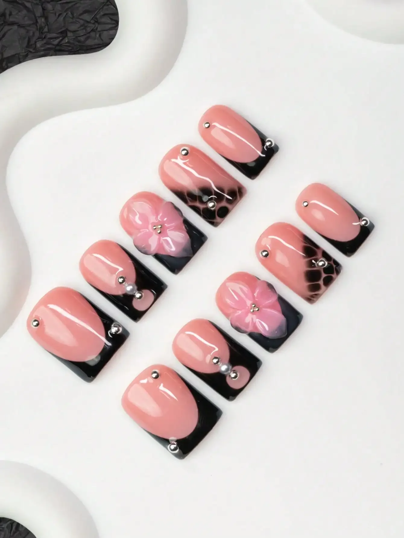 10pcs/Set Handmade Square Nail Tips, Y2K Baddie Style, Nude & Black Color With French Edge, Engraved, Snake Skin, Bead Decor, Su
10pcs/Set Handmade Square Nail Tips, Y2K Baddie Style, Nude & Black Color With French Edge, Engraved, Snake Skin, Bead Decor, Su