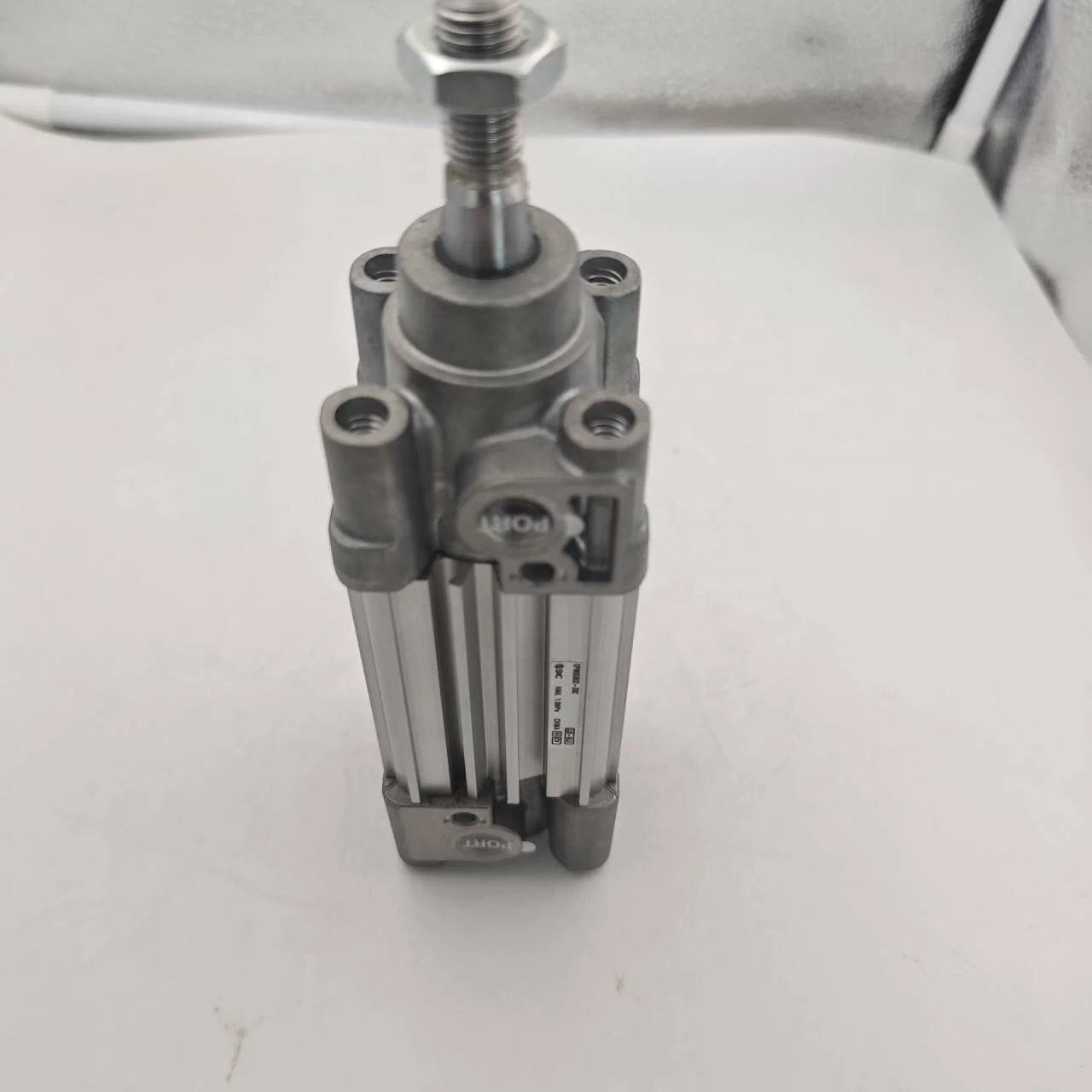Оригинальный стандартный цилиндр SMC CP96SB/CP96SDB32/40/50/63/80-25/40/50/75/100/125/150/200/320/650-C цилиндр двойного действия 
Оригинальный стандартный цилиндр SMC CP96SB/CP96SDB32/40/50/63/80-25/40/50/75/100/125/150/200/320/650-C цилиндр двойного действия