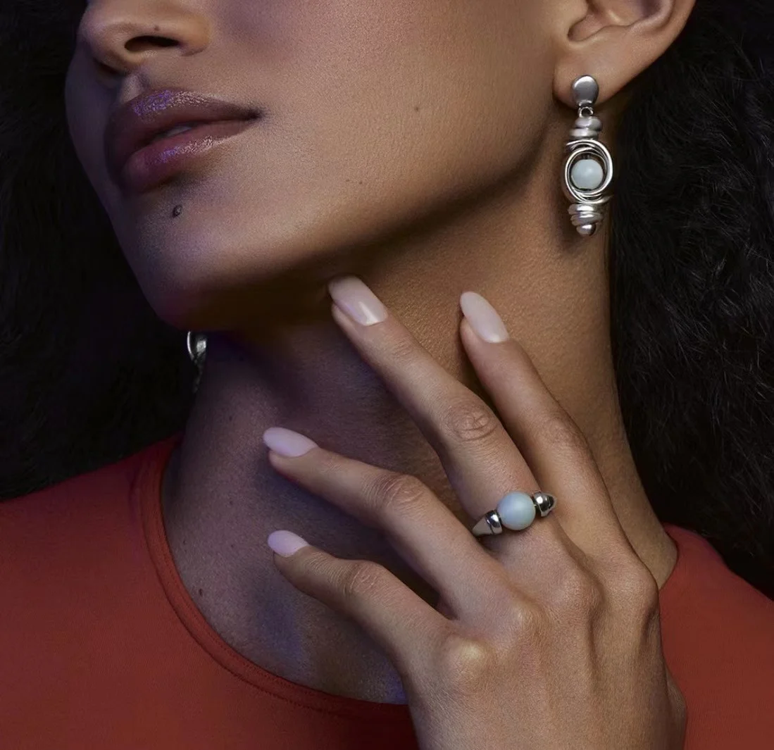 MN 2022 New rings, Silver clasp, with logo, wholesale, new 2021, European fashion gift
MN 2022 New rings, Silver clasp, with logo, wholesale, new 2021, European fashion gift