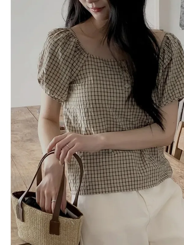 Korean Style Retro Plaid Women's Shirt Summer Fashion Square Collar Bubble Sleeve Short Length Breathable Skin-Friendly Shirt
Korean Style Retro Plaid Women's Shirt Summer Fashion Square Collar Bubble Sleeve Short Length Breathable Skin-Friendly Shirt