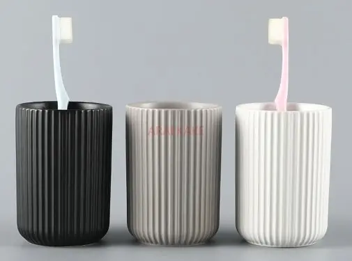 1pcs Ceramic washbasin, brush teeth cup, simple household mouthwash cup, couple's high-value dental jar
1pcs Ceramic washbasin, brush teeth cup, simple household mouthwash cup, couple's high-value dental jar