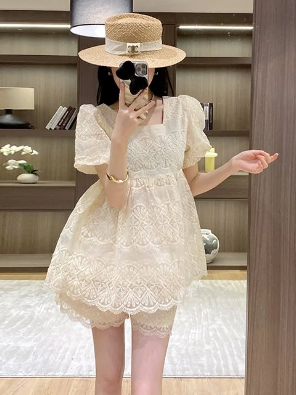 Summer New Women's Fashion Set Wide Leg Short Pants Doll Shirt Soluble Lace Short Skirt Two-Piece Set Casual Style Anti-Wrinkle
Summer New Women's Fashion Set Wide Leg Short Pants Doll Shirt Soluble Lace Short Skirt Two-Piece Set Casual Style Anti-Wrinkle