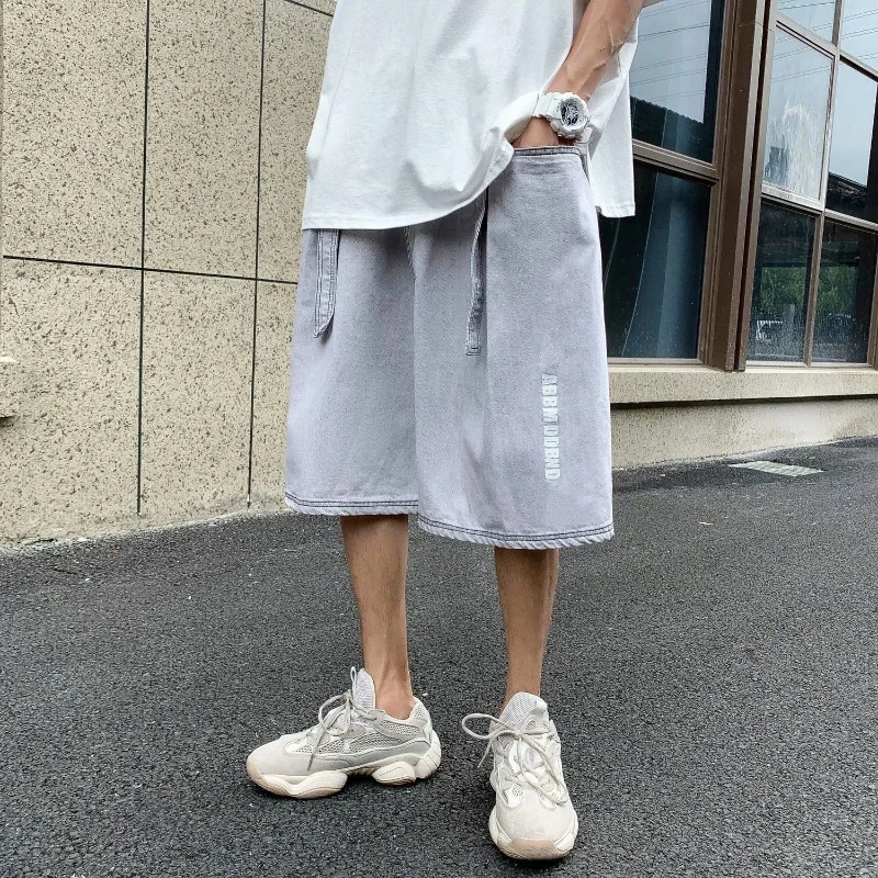 Trendy Korean Style Men's Denim Shorts for Summer Loose Fit Checkered Mid-Length Versatile Hong Kong Streetwear Fashion
Trendy Korean Style Men's Denim Shorts for Summer Loose Fit Checkered Mid-Length Versatile Hong Kong Streetwear Fashion