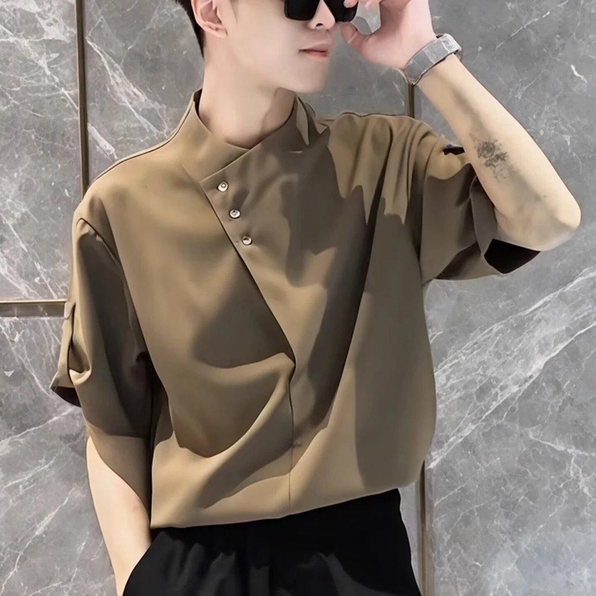 Trendy Men's Short Sleeve Shirt Slanted Patchwork Design Casual Style Summer New Arrival Versatile Fashionable Standard Fit P...
Trendy Men's Short Sleeve Shirt Slanted Patchwork Design Casual Style Summer New Arrival Versatile Fashionable Standard Fit P...