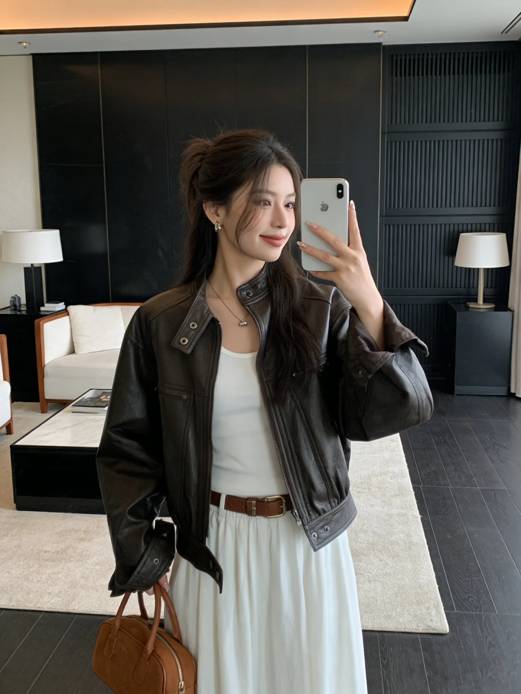 Retro Sweet Cool Design Leather Jaet Coffee Color ort Sle Motorcycle Jaet Women Early Spring Slimming Outerwear
Retro Sweet Cool Design Leather Jaet Coffee Color ort Sle Motorcycle Jaet Women Early Spring Slimming Outerwear