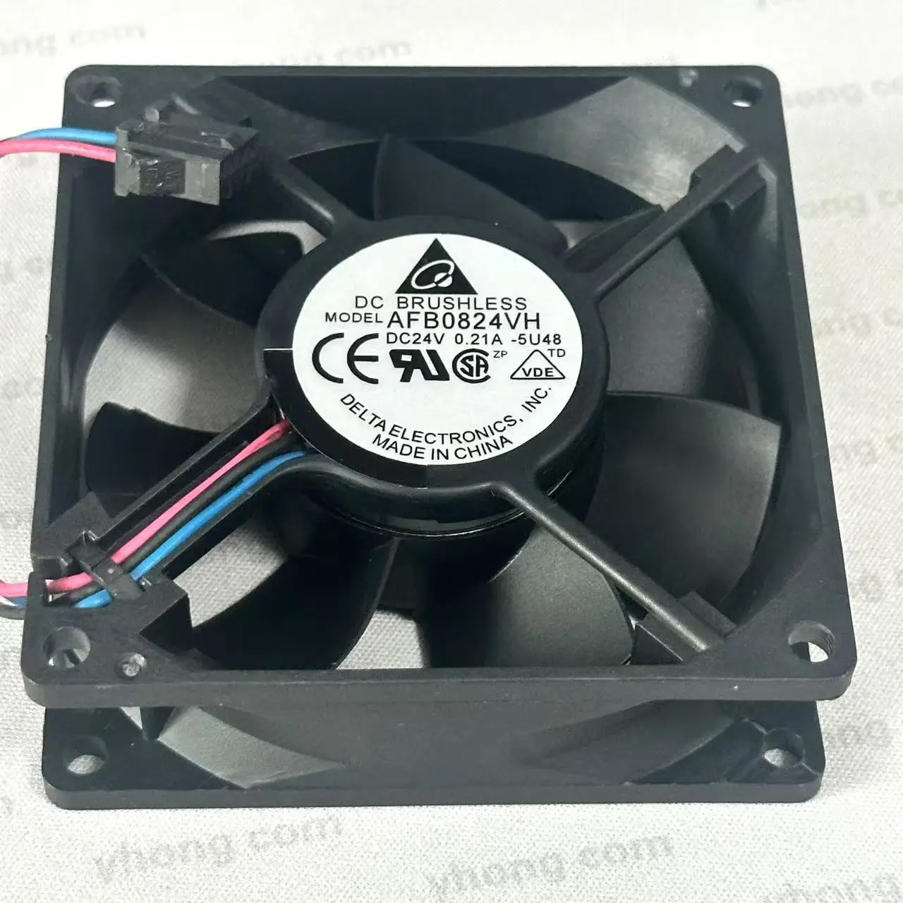 Delta Electronics AFB0824VH 5U48 DC 24V 0.21A 80x80x25mm Cooling Fan
Delta Electronics AFB0824VH 5U48 DC 24V 0.21A 80x80x25mm Cooling Fan
