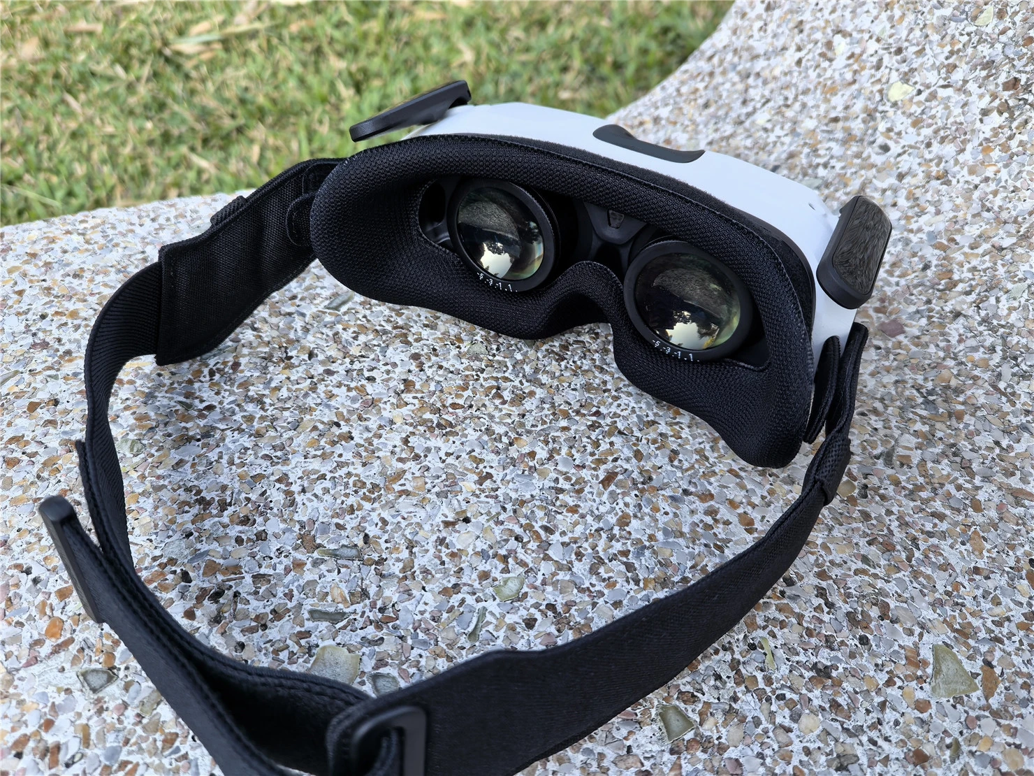 Lens Protection Cover for Antigravity A1 Vision Goggles Soft and Comfortable Foam Protective Cover A1 Goggles Accessories
Lens Protection Cover for Antigravity A1 Vision Goggles Soft and Comfortable Foam Protective Cover A1 Goggles Accessories 