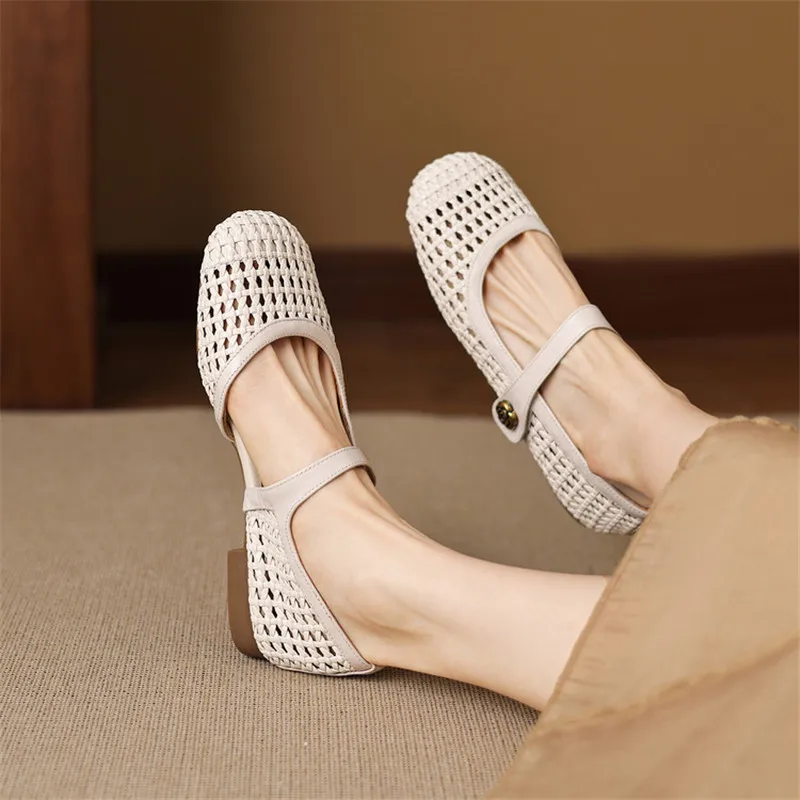 New Spring/Summer Women Shoes Fashion Hollow-out Round Toe Low Heel Shoes for Women Handmade Shoe Women Pumps Mary Jane Shoes
New Spring/Summer Women Shoes Fashion Hollow-out Round Toe Low Heel Shoes for Women Handmade Shoe Women Pumps Mary Jane Shoes