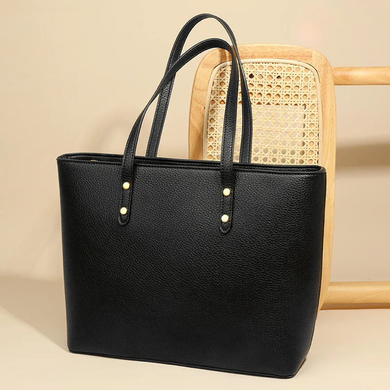 Women Leather Handbags Shoulder Bag Fashion Messenger Casual High Quality Large 2025 New Tote Versatile Commuting Hand Capacity
Women Leather Handbags Shoulder Bag Fashion Messenger Casual High Quality Large 2025 New Tote Versatile Commuting Hand Capacity