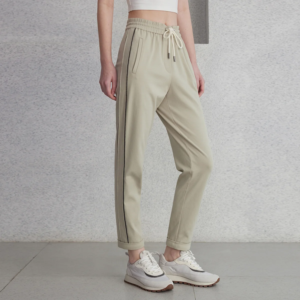 Женские брюки с высокой талией и широкими штанинами K2135W, стильные брюки с контрастным поясом
Женские брюки с высокой талией и широкими штанинами K2135W, стильные брюки с контрастным поясом