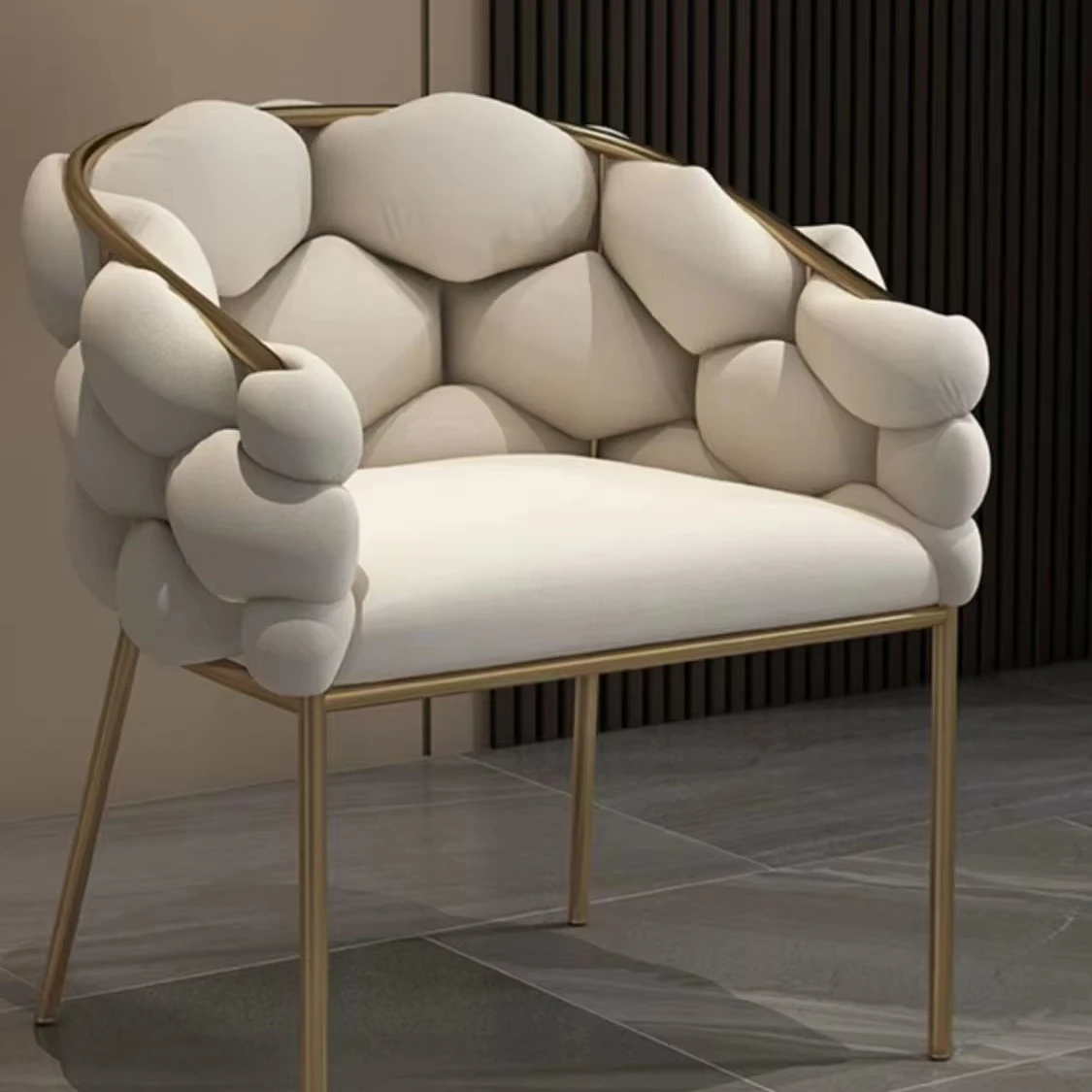 Современный металлический диван-кровать класса люкс для спальни, кресло для маникюра с подголовником для дома
Современный металлический диван-кровать класса люкс для спальни, кресло для маникюра с подголовником для дома