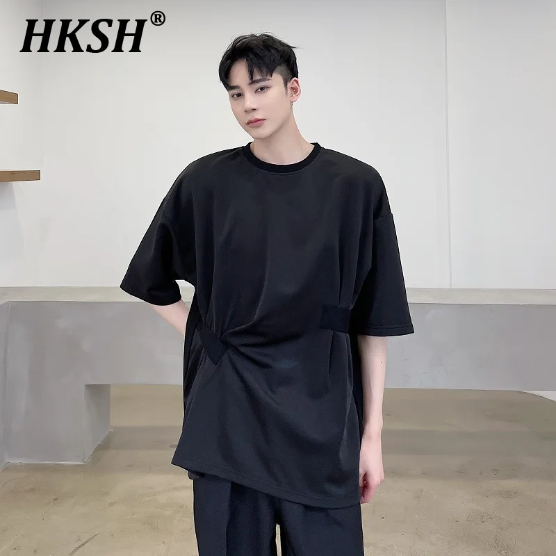HKSH Men's Tide Dark Personality Pleated Spliced Trend Korean Casual Round Neck Short Sleeve T-shirt Punk Streetwear Tees HK0202
HKSH Men's Tide Dark Personality Pleated Spliced Trend Korean Casual Round Neck Short Sleeve T-shirt Punk Streetwear Tees HK0202
