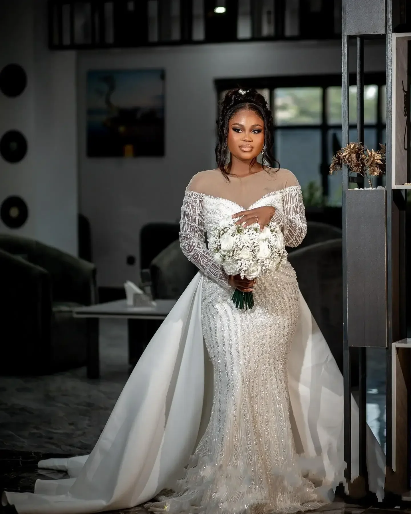 Свадебное платье в арабском стиле с круглым вырезом и блестящими бусинами с длинными рукавами, Vestidos De Novia, свадебное платье с атласным съемным шлейфом
Свадебное платье в арабском стиле с круглым вырезом и блестящими бусинами с длинными рукавами, Vestidos De Novia, свадебное платье с атласным съемным шлейфом