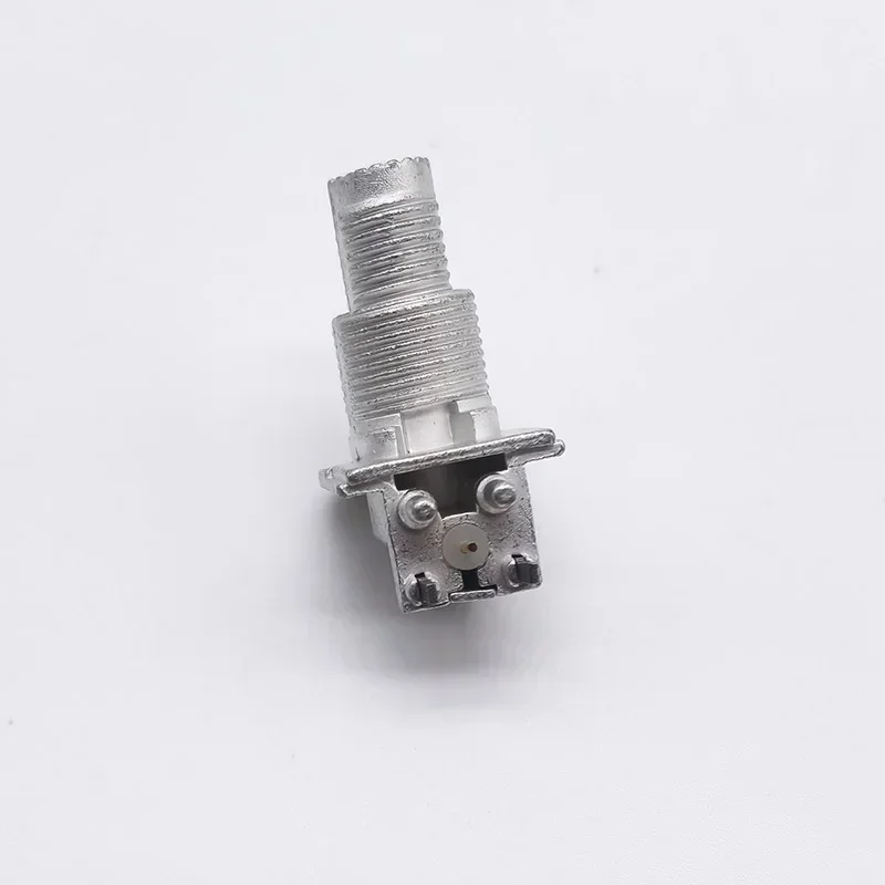 New Antenna Adapter Connector For Motorola XIR M6660 M3688 M3188 M8668 M8668i DGM8000 DGM8000e DM4800 DGM8550e DGM8500e Radio
New Antenna Adapter Connector For Motorola XIR M6660 M3688 M3188 M8668 M8668i DGM8000 DGM8000e DM4800 DGM8550e DGM8500e Radio