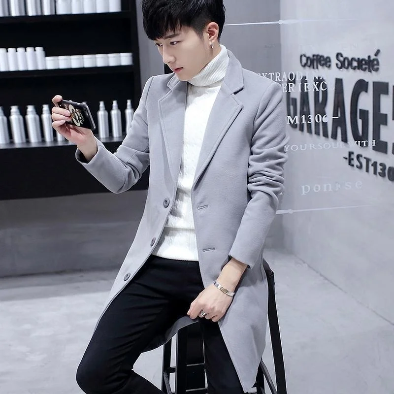 Мужское облегающее шерстяное пальто средней длины, осенняя модная трендовая верхняя одежда, классический воротник с застежкой на одной пуговице для мужчин
Мужское облегающее шерстяное пальто средней длины, осенняя модная трендовая верхняя одежда, классический воротник с застежкой на одной пуговице для мужчин