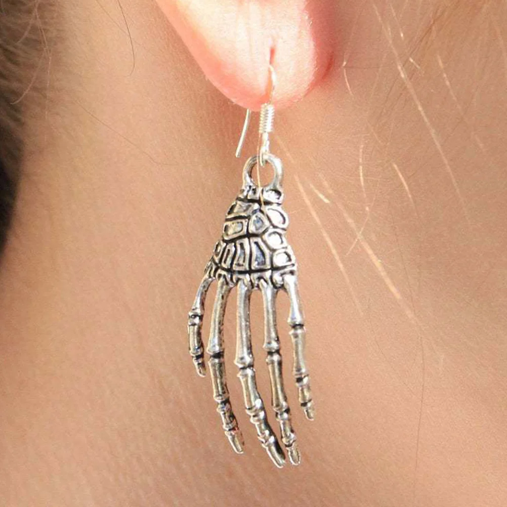 1Set Accessories Hand Necklace Earrings Ring Set Halloween Jewelry Stylish Sealed Oil Exquisite Workmanship
1Set Accessories Hand Necklace Earrings Ring Set Halloween Jewelry Stylish Sealed Oil Exquisite Workmanship