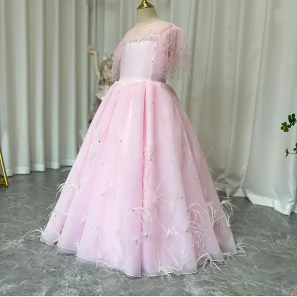 Customized Pink Flower Girl Dresses For Wedding Feather Pearls Floor Length Princess Birthday Party First Communion Ball Gown
Customized Pink Flower Girl Dresses For Wedding Feather Pearls Floor Length Princess Birthday Party First Communion Ball Gown