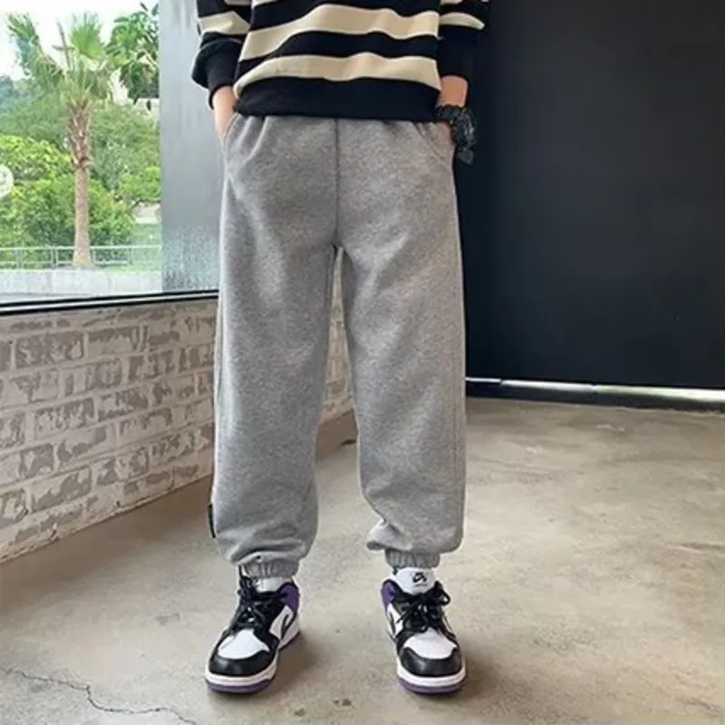 New Summer Children Pants Little Boys Bind Feet Sportswear Elastic Waist Boy Trendy Casual Wild Long Unisex Teenage Kids
New Summer Children Pants Little Boys Bind Feet Sportswear Elastic Waist Boy Trendy Casual Wild Long Unisex Teenage Kids