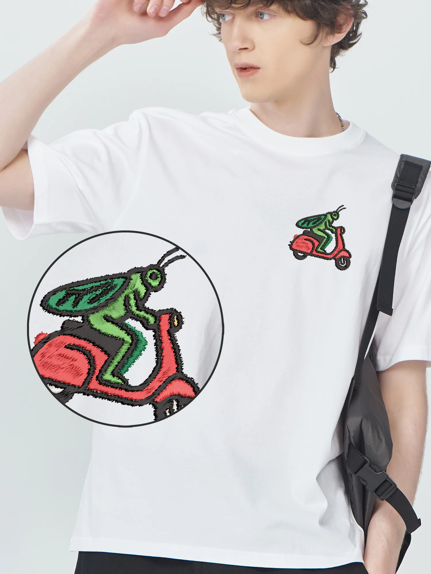 Riding Electric Vehicle Mantis Embroidered T-Shirt Graphic Cotton Mans SOFT Embroidery New Shirts And T-Shirts For Men Women
Riding Electric Vehicle Mantis Embroidered T-Shirt Graphic Cotton Mans SOFT Embroidery New Shirts And T-Shirts For Men Women