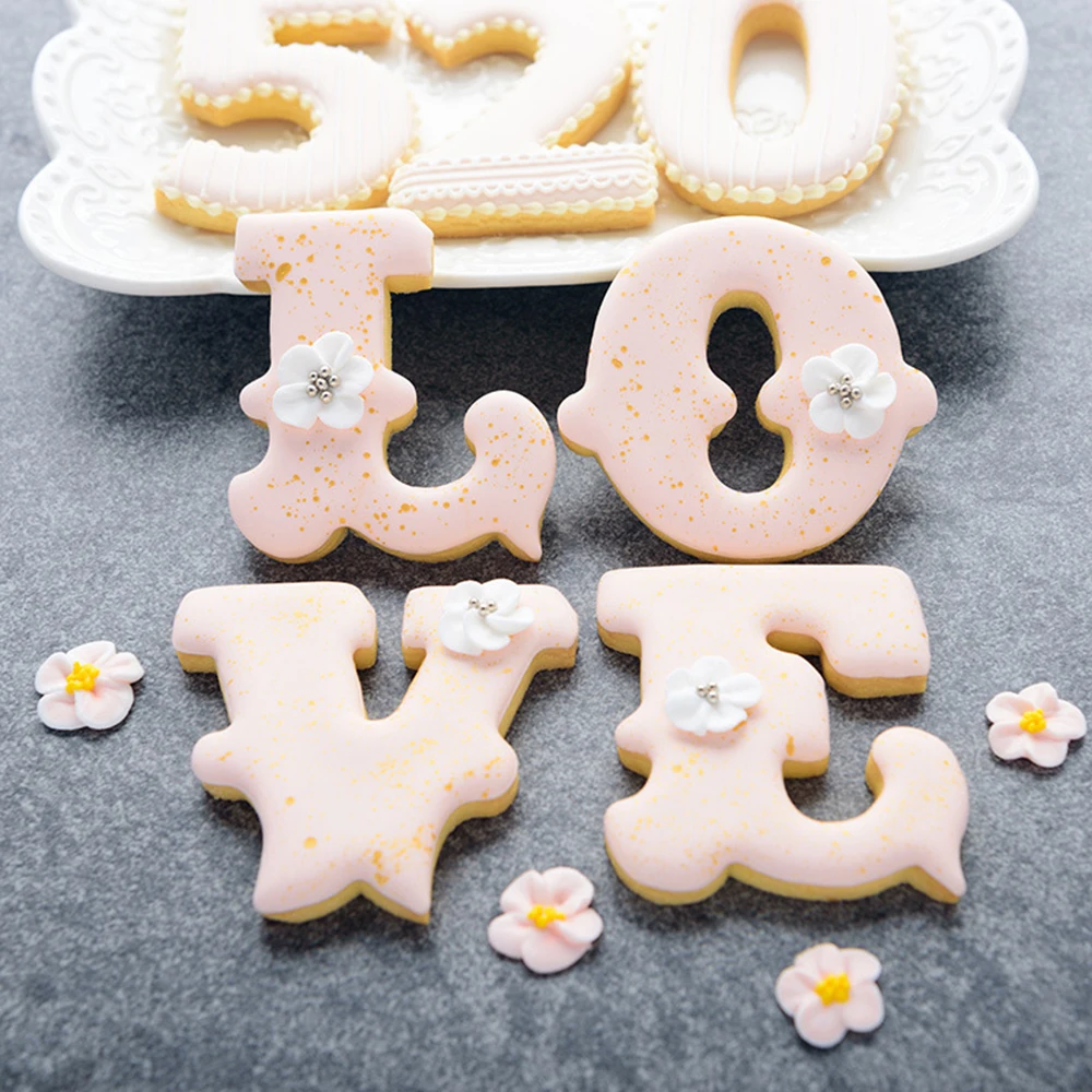 Large English Letter Biscuit Cookies Mold Valentine's Day Frosting Cutting Mold DIY Baking Tool
Large English Letter Biscuit Cookies Mold Valentine's Day Frosting Cutting Mold DIY Baking Tool