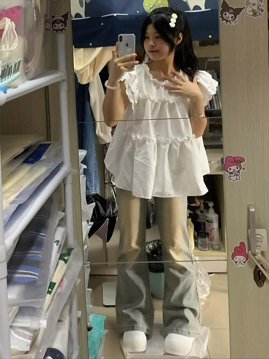 Elegant White Shirt Women's Summer New Style Doll Shirt Flying Sleeve Design Slimming Flounce Hem Sweet French Style Top
Elegant White Shirt Women's Summer New Style Doll Shirt Flying Sleeve Design Slimming Flounce Hem Sweet French Style Top