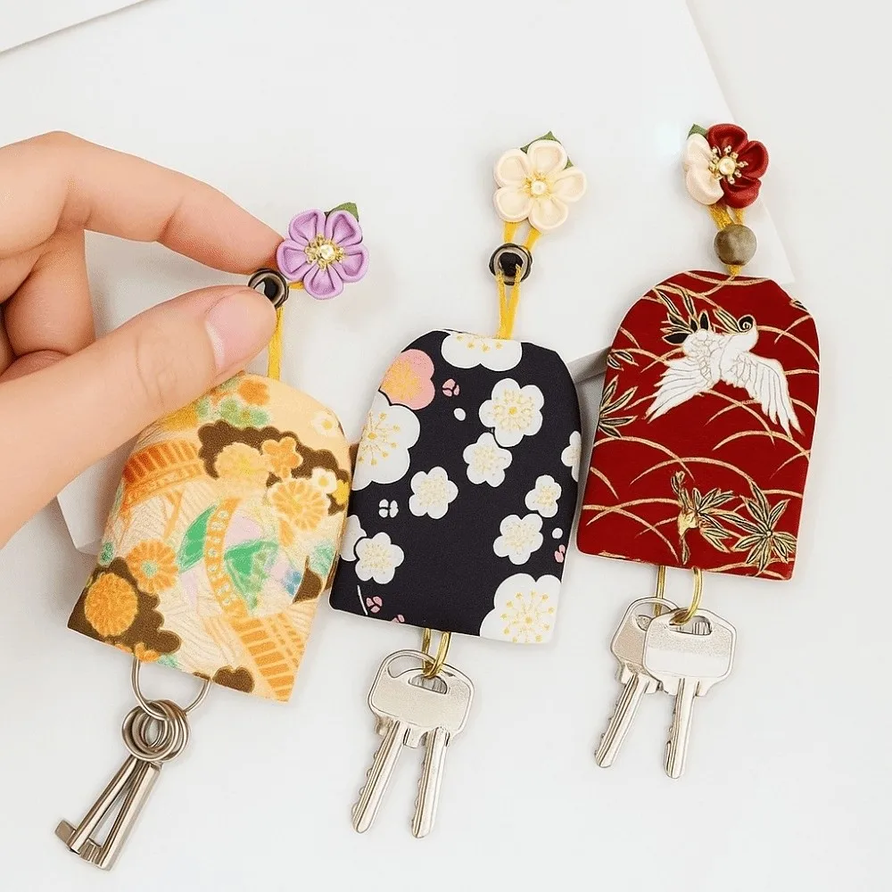 Japanese Style Pull Out Key Case Portable Keyring Storage Fabric Key Holder Arch Pull Rope Mechanism Kitty Keychain Bag
Japanese Style Pull Out Key Case Portable Keyring Storage Fabric Key Holder Arch Pull Rope Mechanism Kitty Keychain Bag
