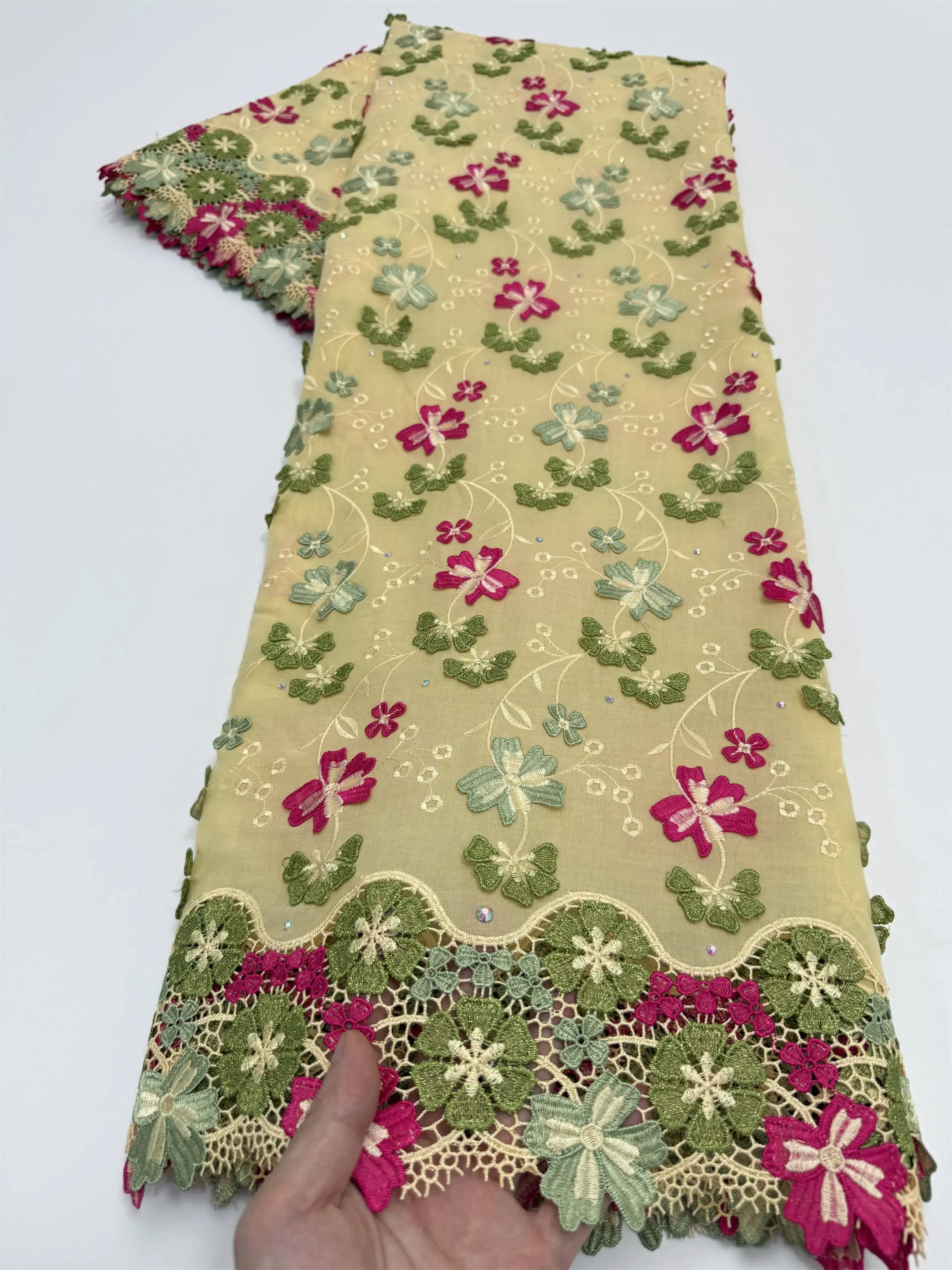 Newest Embroidery Swiss Voile Lace in Switzerland Fine Soft textured African Cotton Fabric Nigeria Dubai Traditional Garment
Newest Embroidery Swiss Voile Lace in Switzerland Fine Soft textured African Cotton Fabric Nigeria Dubai Traditional Garment