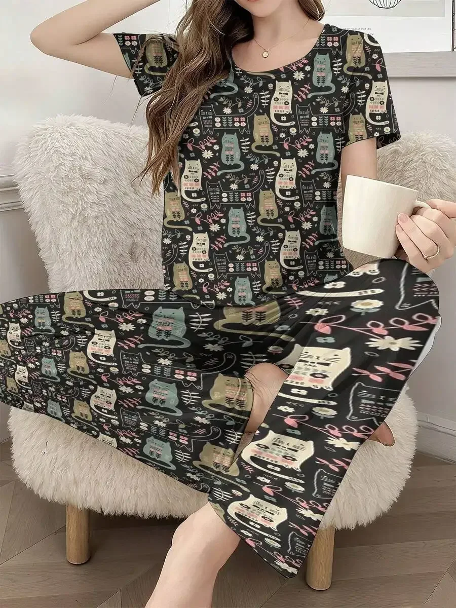 Womens 2-Piece Short Sleeve Pajama Set With Cat Floral Print Comfortable Sleepwear
Womens 2-Piece Short Sleeve Pajama Set With Cat Floral Print Comfortable Sleepwear