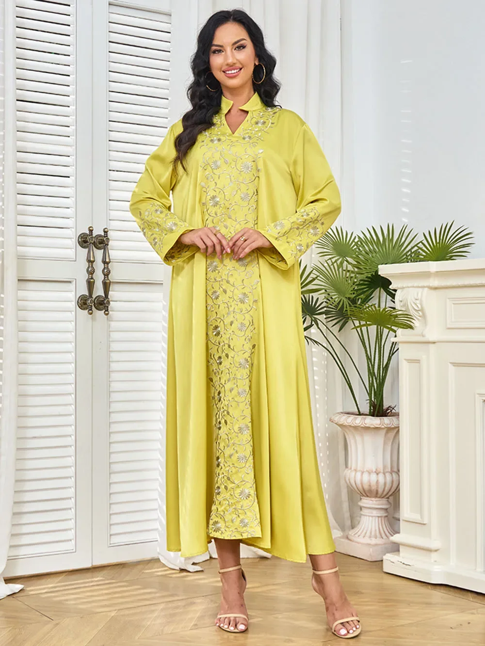 Eid Muslim Morocco Dubai Abaya for Women Party Dresses Jalabiya Embroidery Arab Long Robe Ramadan Abayas Kaftan Islam Vestidos
Eid Muslim Morocco Dubai Abaya for Women Party Dresses Jalabiya Embroidery Arab Long Robe Ramadan Abayas Kaftan Islam Vestidos