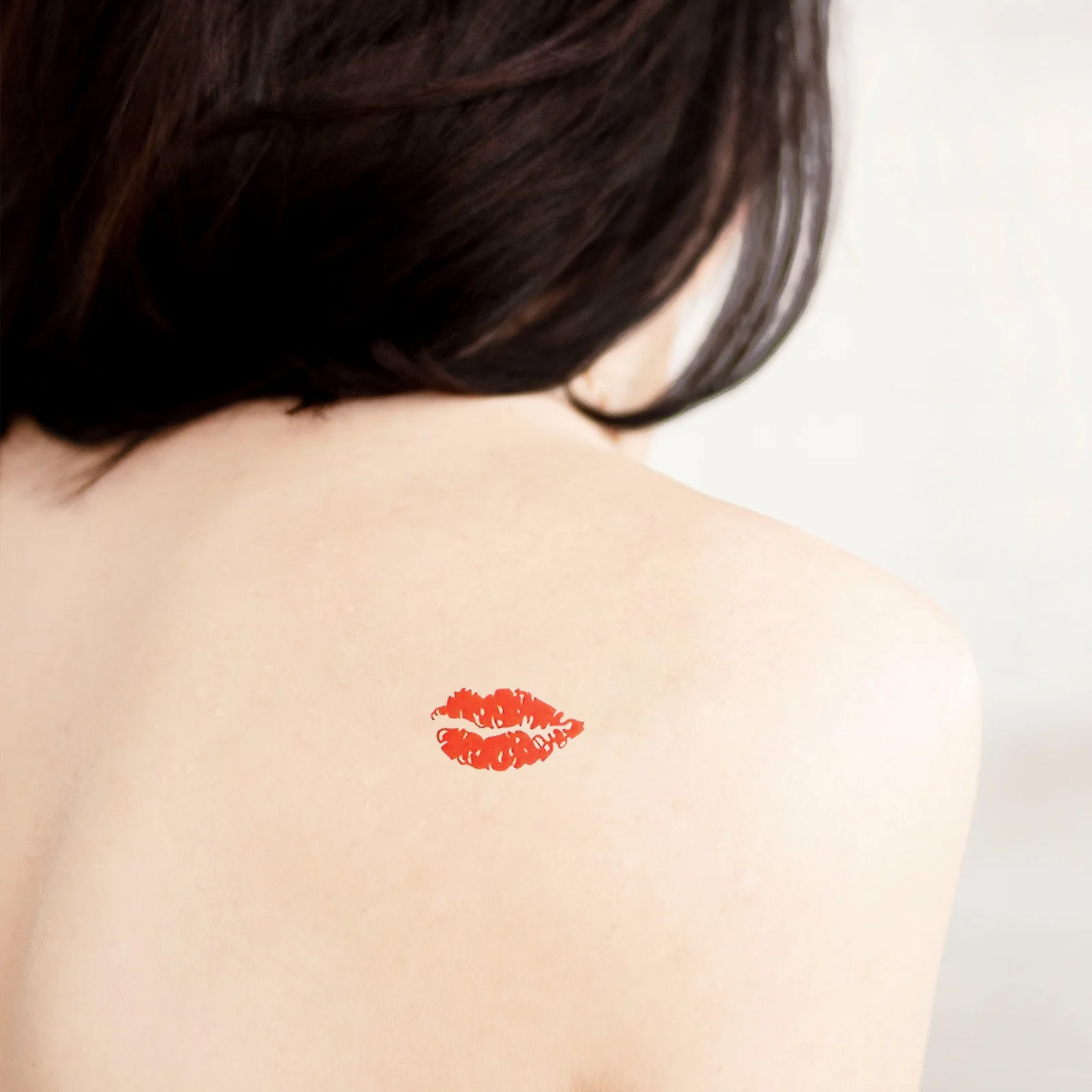 6pcs Water-Proof Stickers Lip Tattoo Stickers Waterproof Temporary Body Decals Safe Skin Friendly Long Lasting
6pcs Water-Proof Stickers Lip Tattoo Stickers Waterproof Temporary Body Decals Safe Skin Friendly Long Lasting