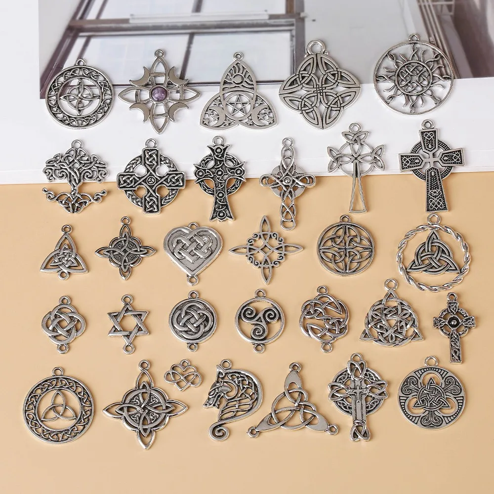 Ювелирные аксессуары из сплава своими руками с несколькими спецификациями, подвески в стиле ретро Кейт, подвески в виде четырехконечного звездного цветочного узла
Ювелирные аксессуары из сплава своими руками с несколькими спецификациями, подвески в стиле ретро Кейт, подвески в виде четырехконечного звездного цветочного узла